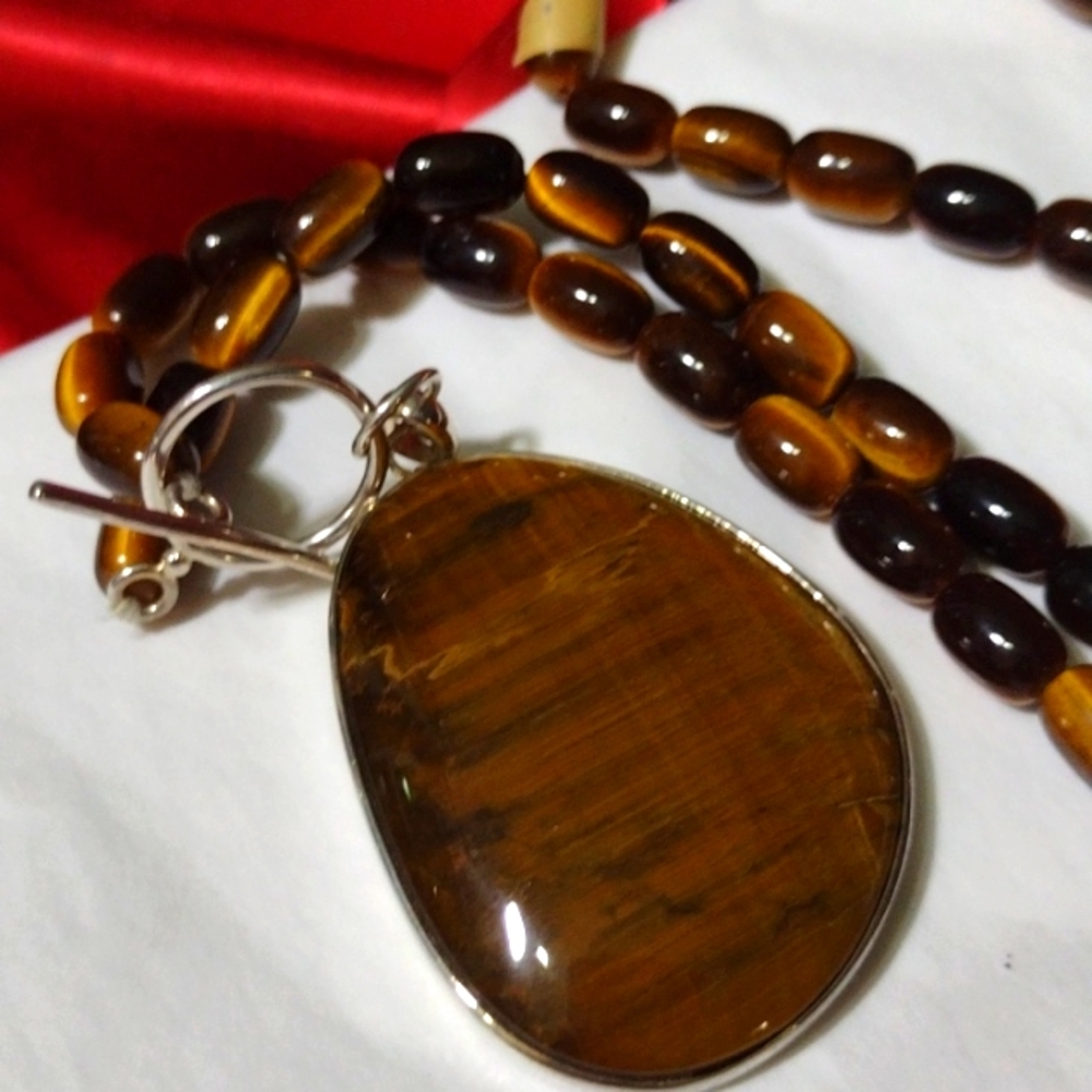Tiger eye medallion in sterling silver--a  Stunnin - Picture 7 of 12